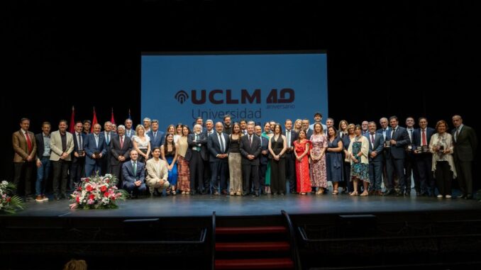 Castilla-La-Mancha-renovara-su-compromiso-con-la-UCLM-en-un-nuevo-pacto-el-ano-que-viene-para-afrontar-los-nuevos-retos-y-riesgos